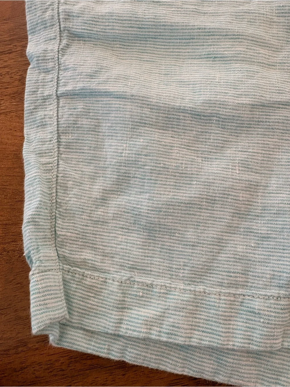 J. Crew soft pistachio green 34’ x 9’